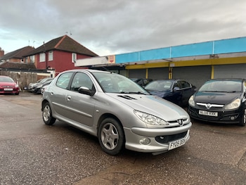 2005 (05) - 1.4 16V Sport 5dr [DAC+CC]