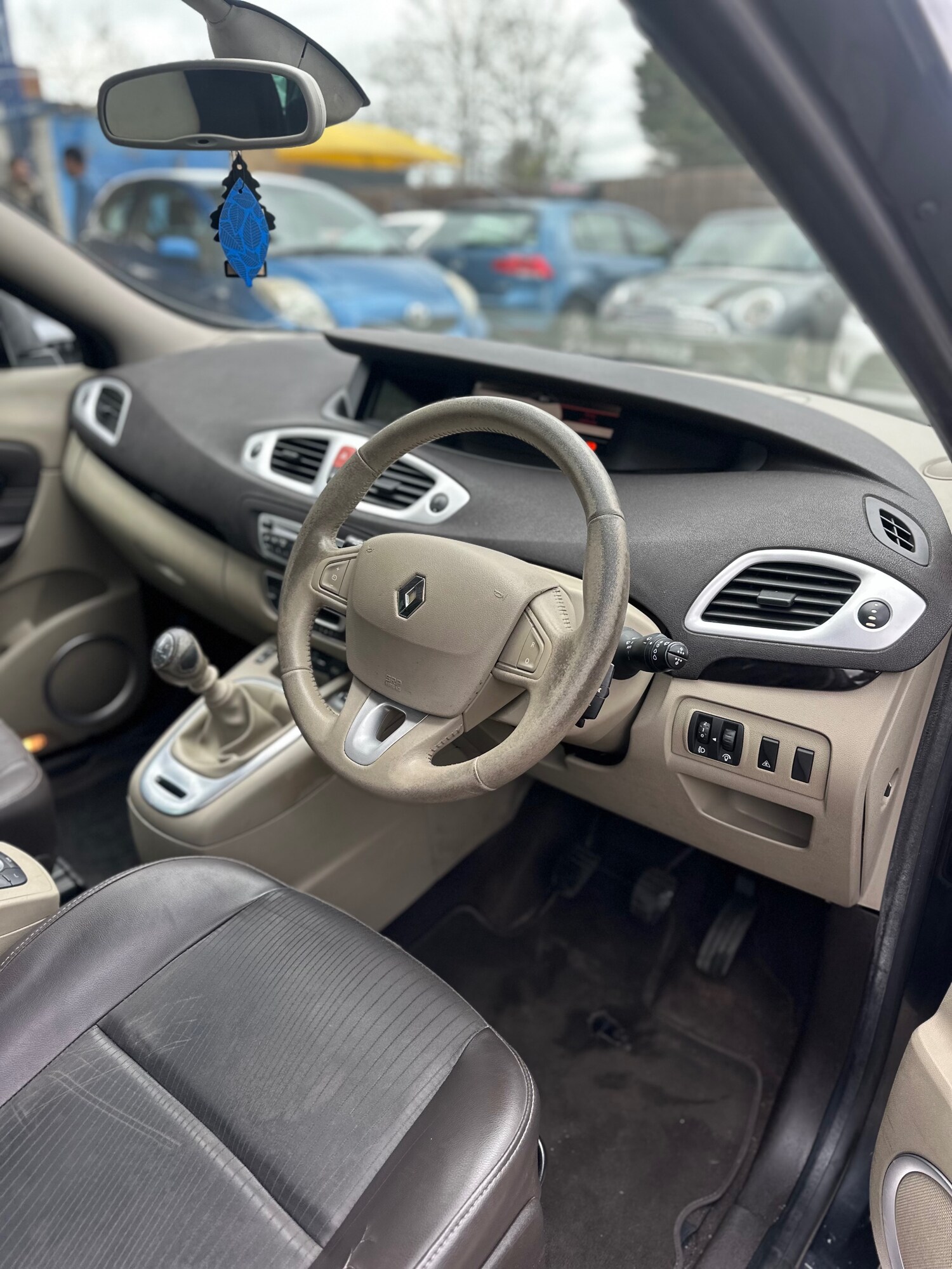 Used Renault Grand Scenic 2010 for sale - 78121793: Photo 11