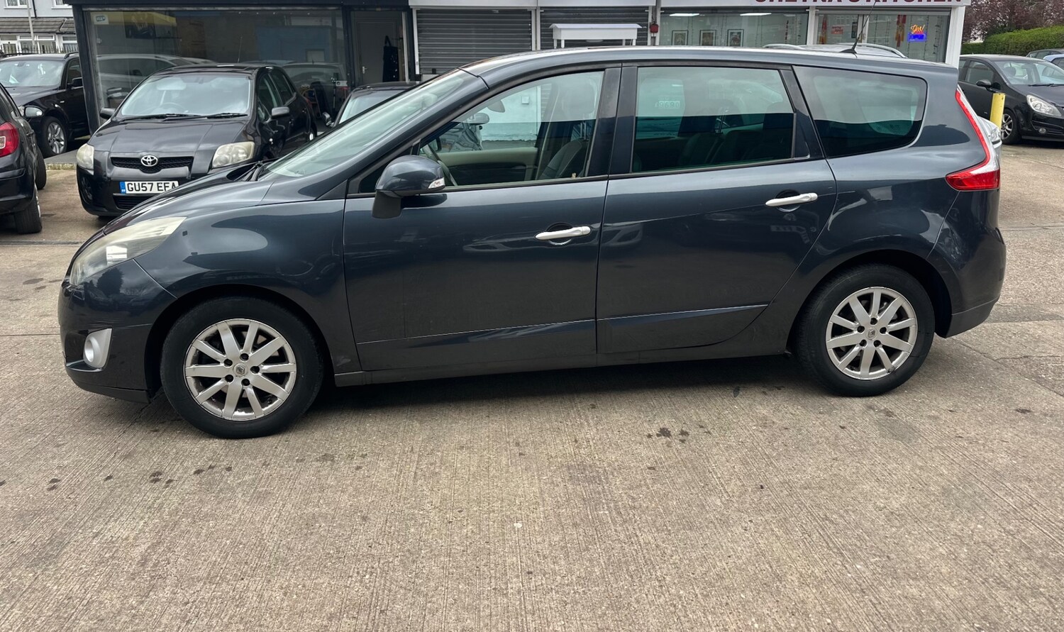 Used Renault Grand Scenic 2010 for sale - 78121793: Photo 6