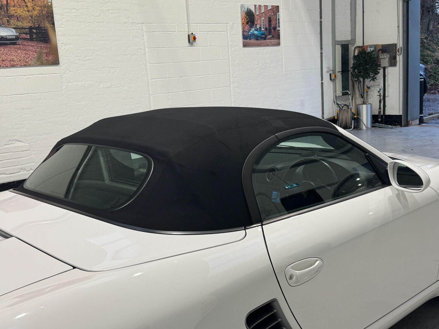 Used Porsche Boxster 2011 for sale - 76522154: Photo 65