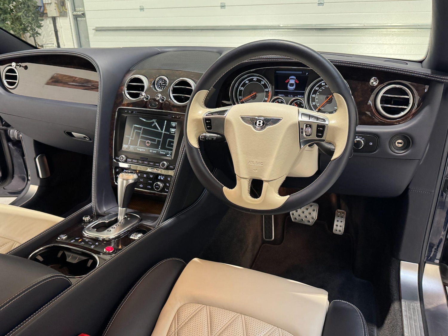 Used Bentley Continental 2015 for sale - 76512858: Photo 16