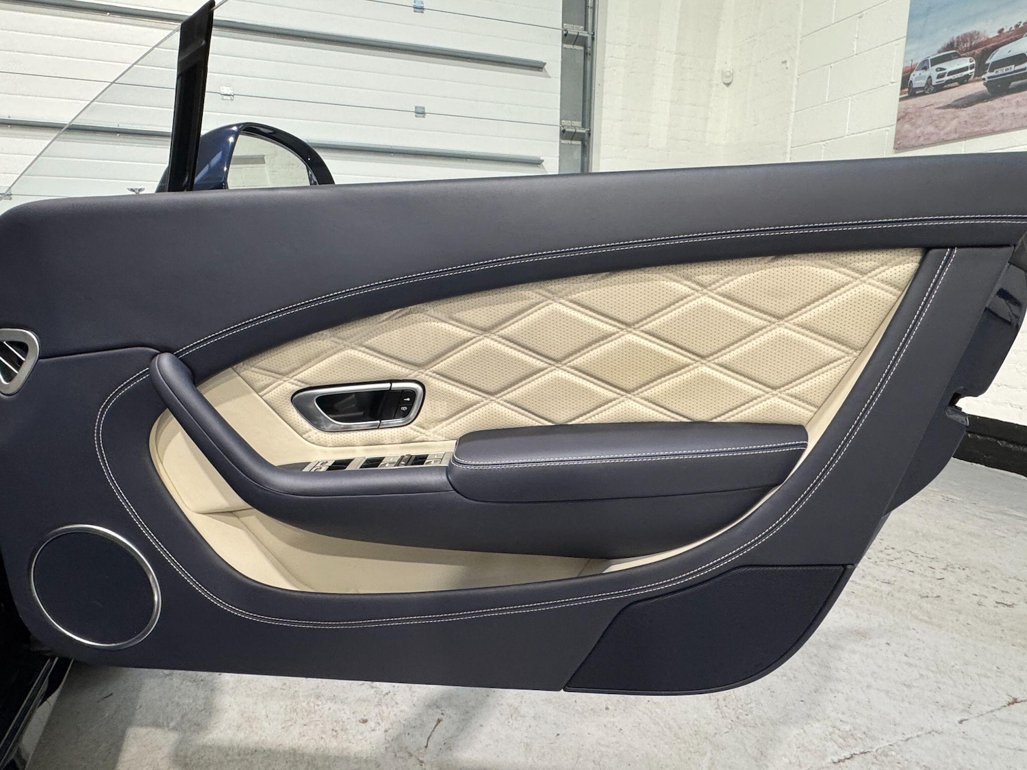 Used Bentley Continental 2015 for sale - 76512858: Photo 36