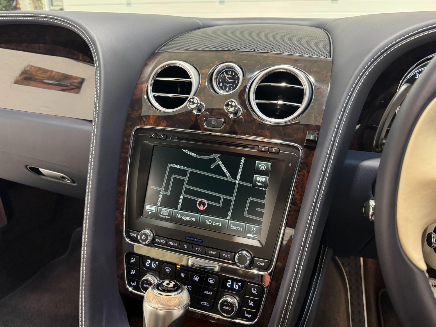 Used Bentley Continental 2015 for sale - 76512858: Photo 40