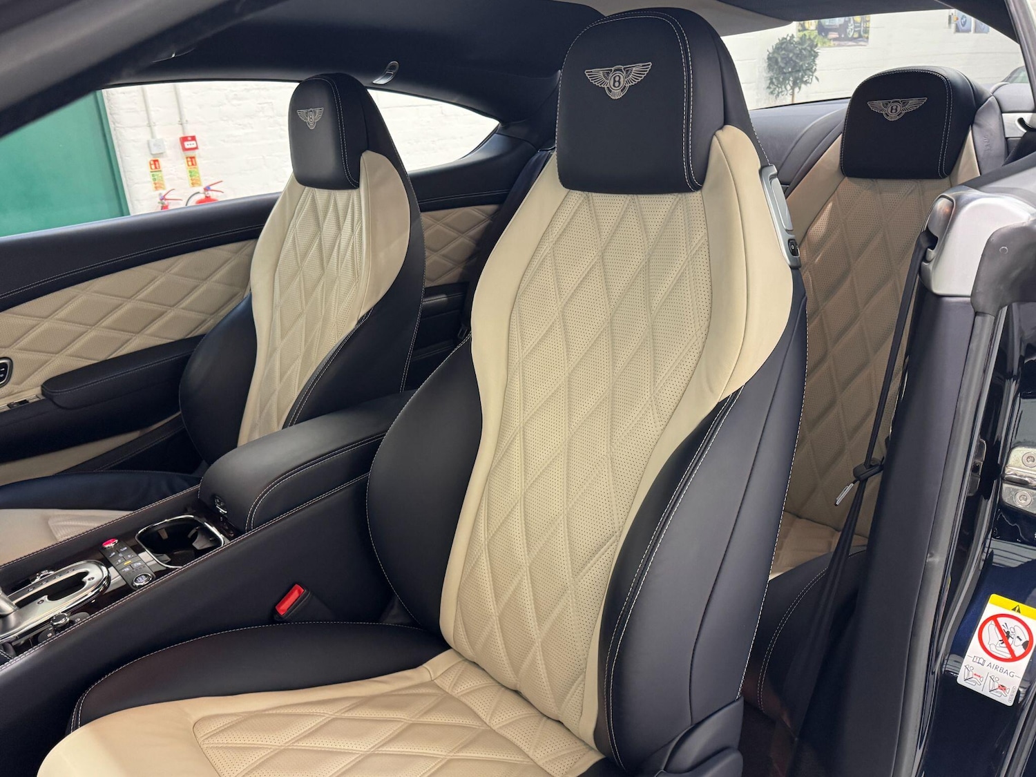 Used Bentley Continental 2015 for sale - 76512858: Photo 57