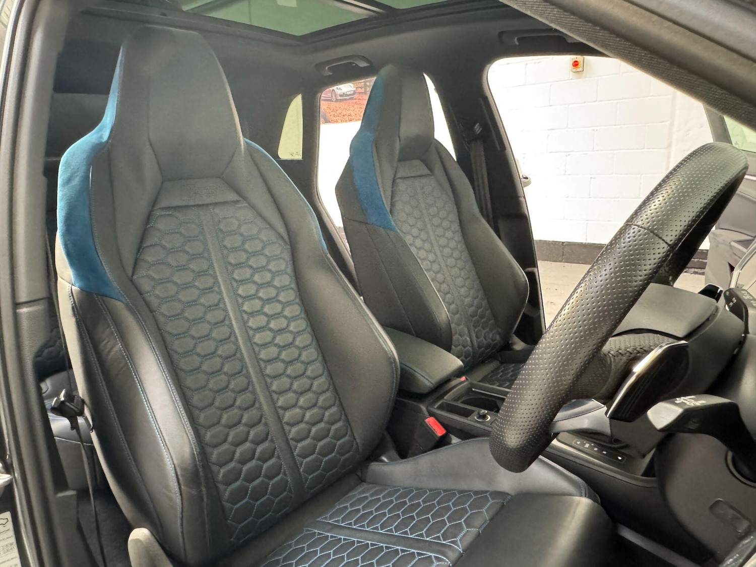 Used Audi RS Q3 2022 for sale - 76032479: Photo 18