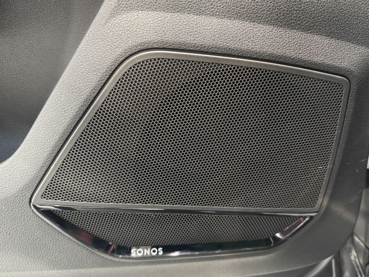 Used Audi RS Q3 2022 for sale - 76032479: Photo 25