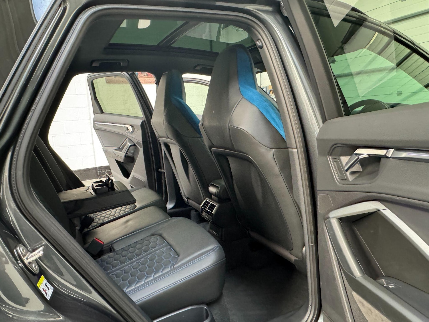 Used Audi RS Q3 2022 for sale - 76032479: Photo 41