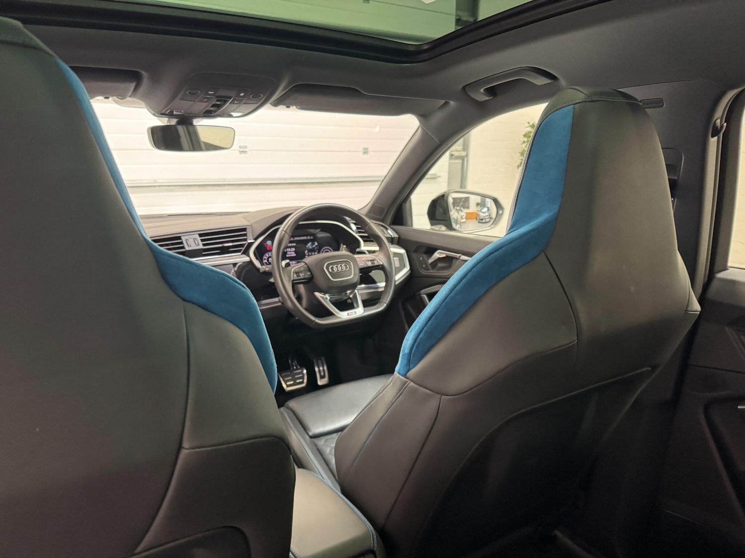 Used Audi RS Q3 2022 for sale - 76032479: Photo 49