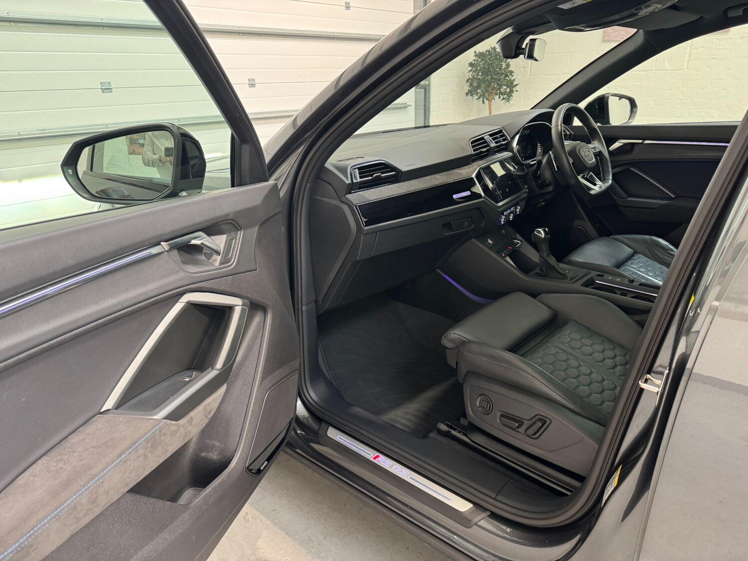 Used Audi RS Q3 2022 for sale - 76032479: Photo 53