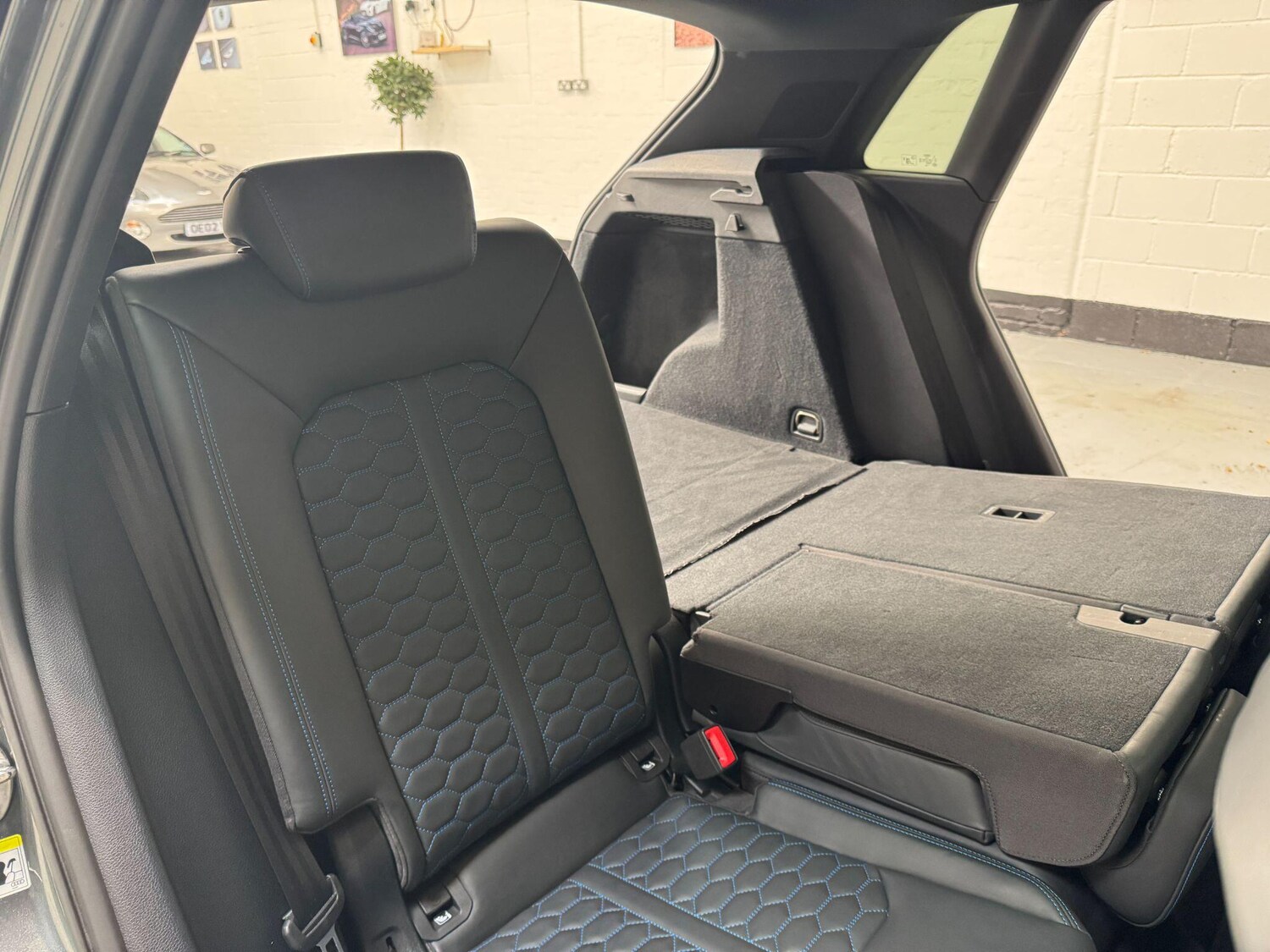 Used Audi RS Q3 2022 for sale - 76032479: Photo 61