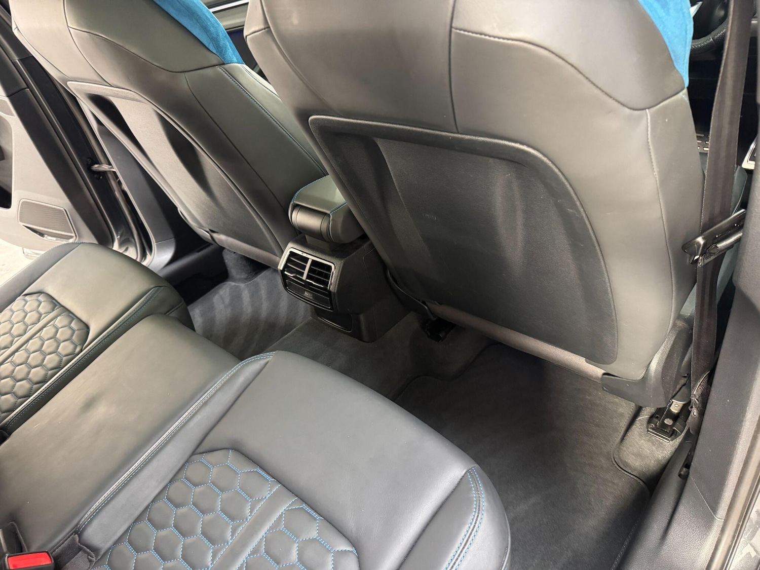 Used Audi RS Q3 2022 for sale - 76032479: Photo 66