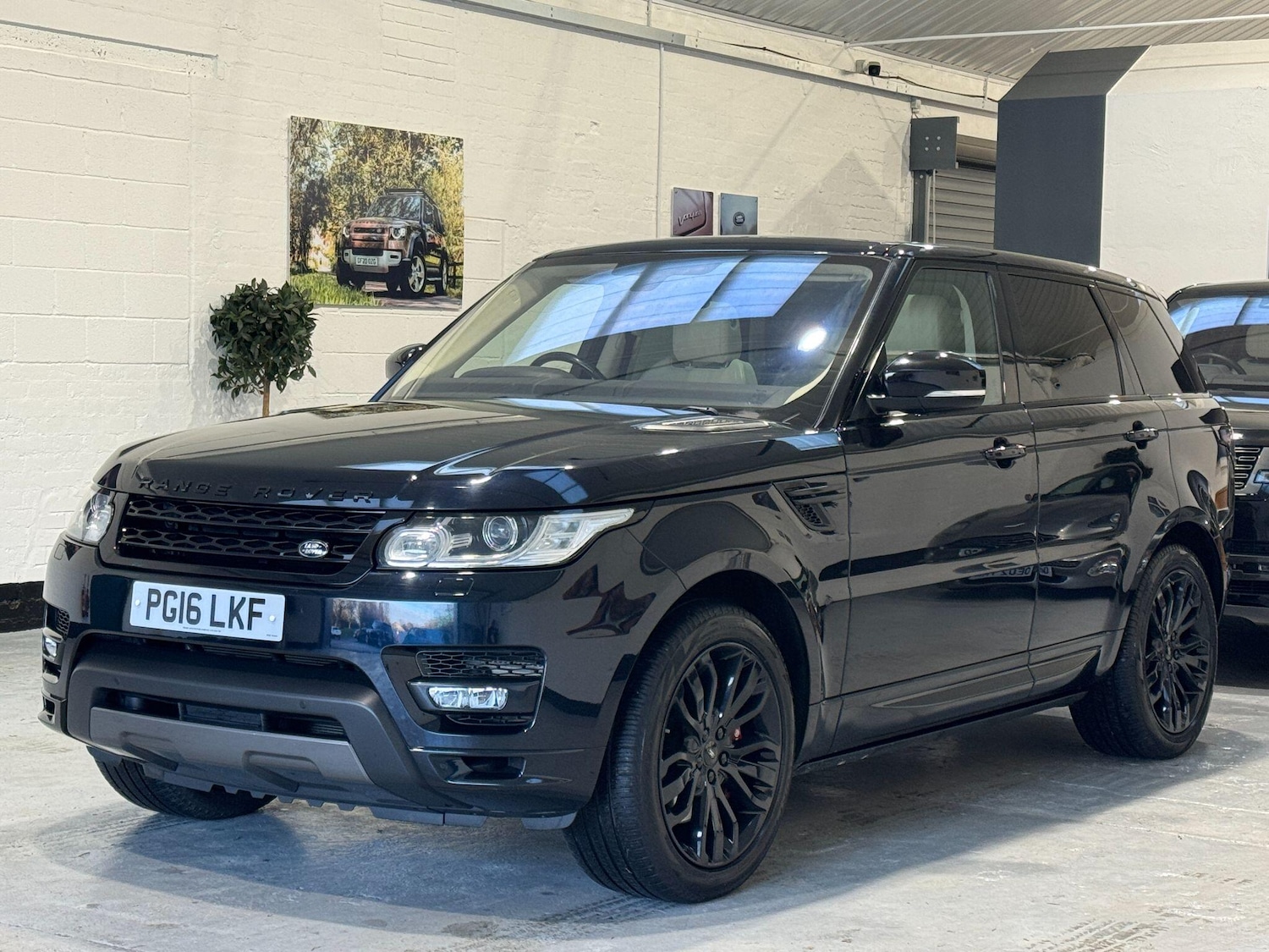 Used Land Rover Range Rover Sport for sale - 76935909: Photo 3