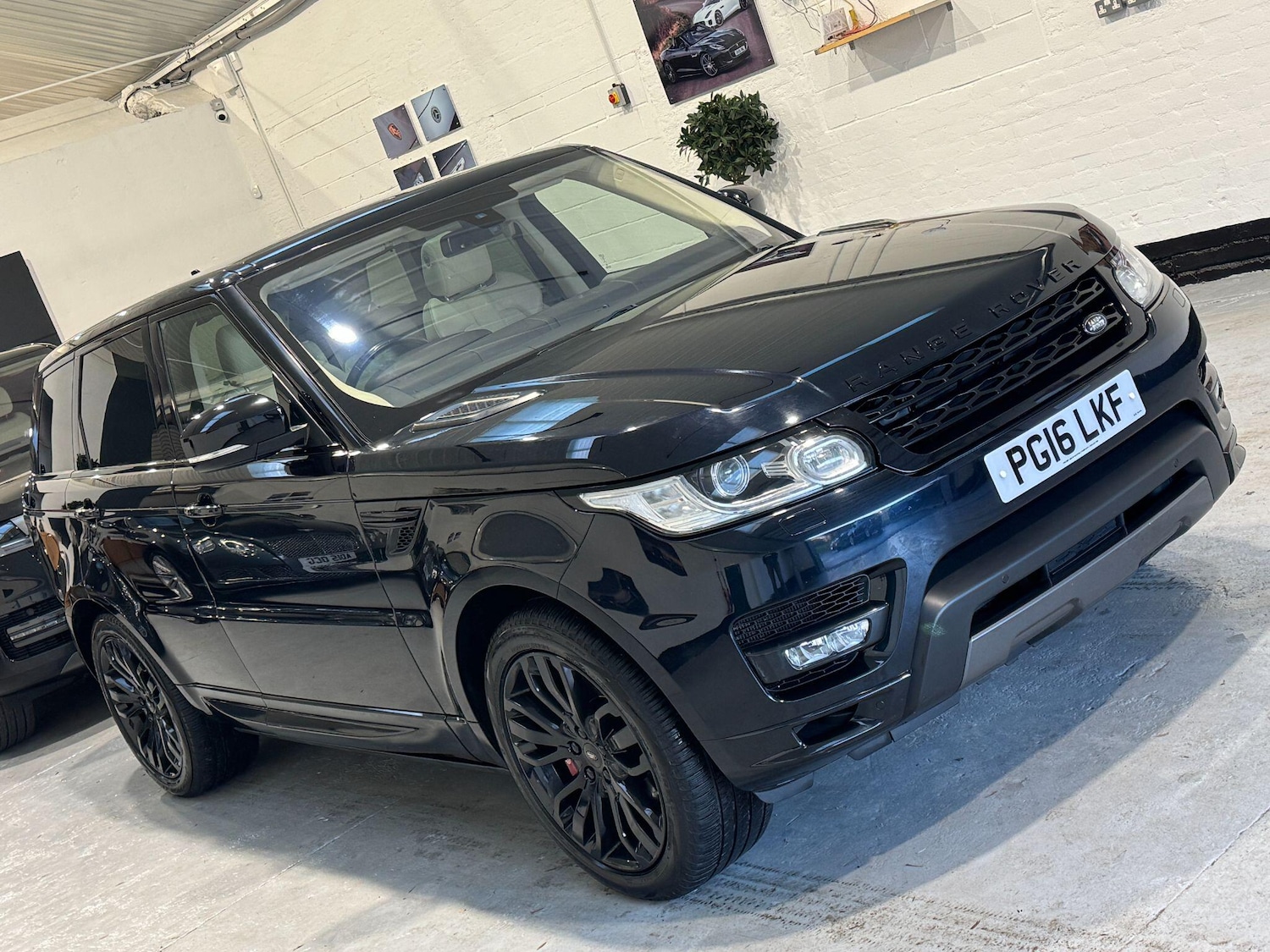 Used Land Rover Range Rover Sport for sale - 76935909: Photo 34