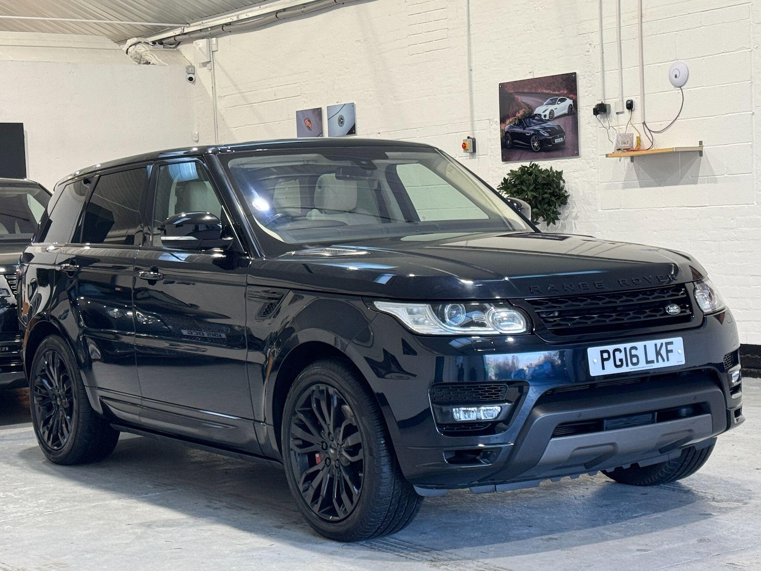 Used Land Rover Range Rover Sport for sale - 76935909: Photo 7