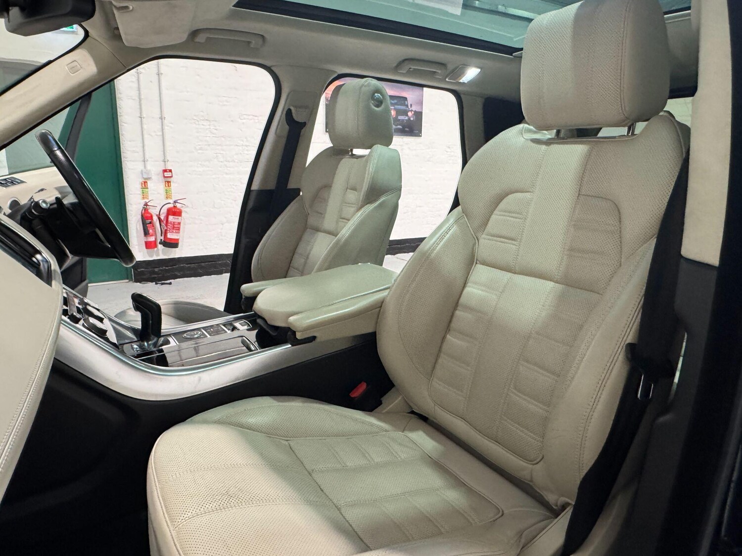 Used Land Rover Range Rover Sport for sale - 76935909: Photo 78