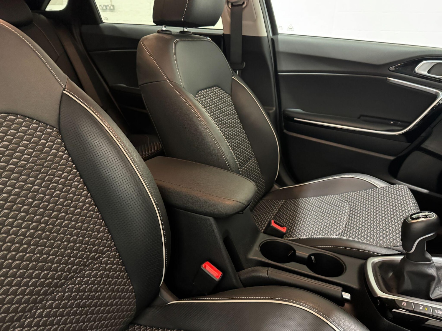 Used Kia Ceed 2023 for sale - 77469169: Photo 44