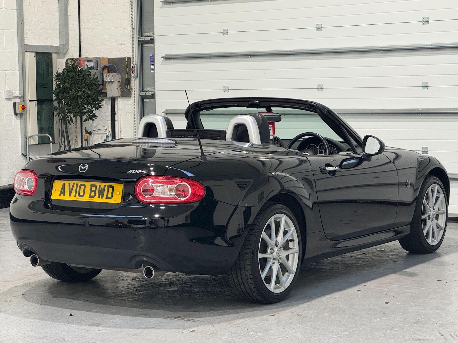 Used Mazda MX-5 2010 for sale - 76326133: Photo 11