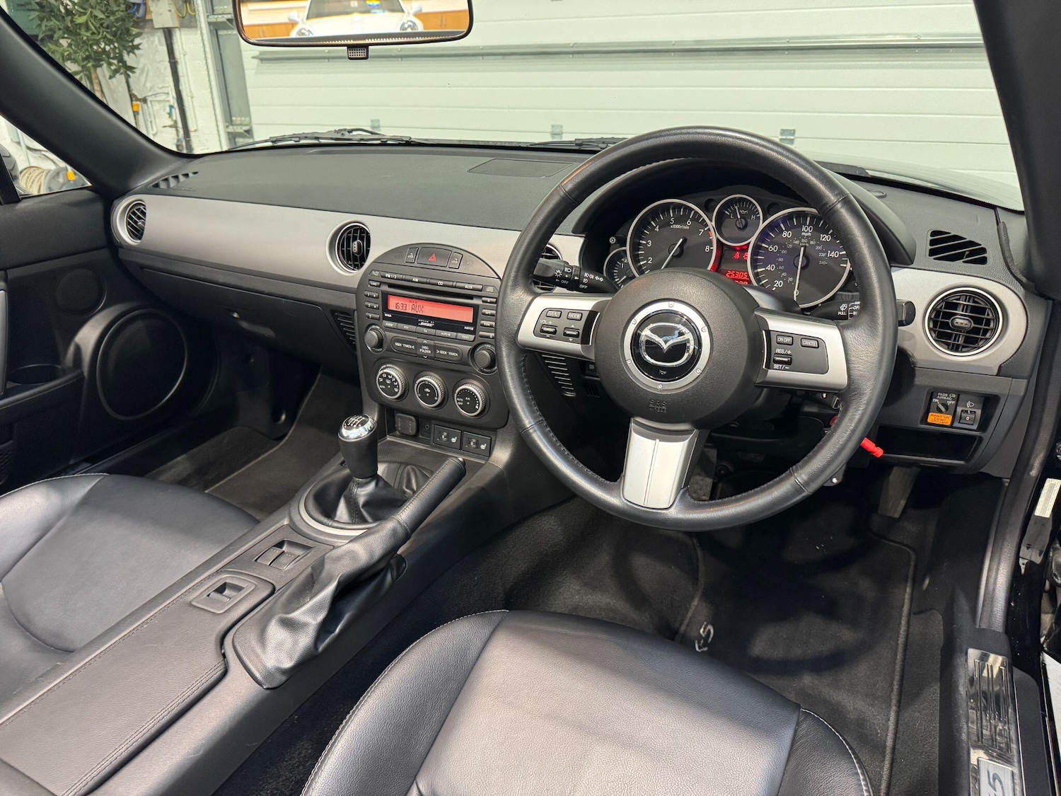 Used Mazda MX-5 2010 for sale - 76326133: Photo 17