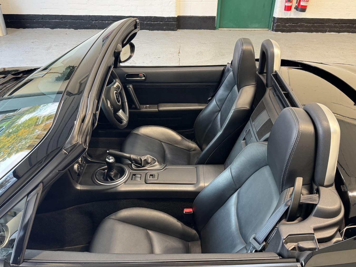 Used Mazda MX-5 2010 for sale - 76326133: Photo 49