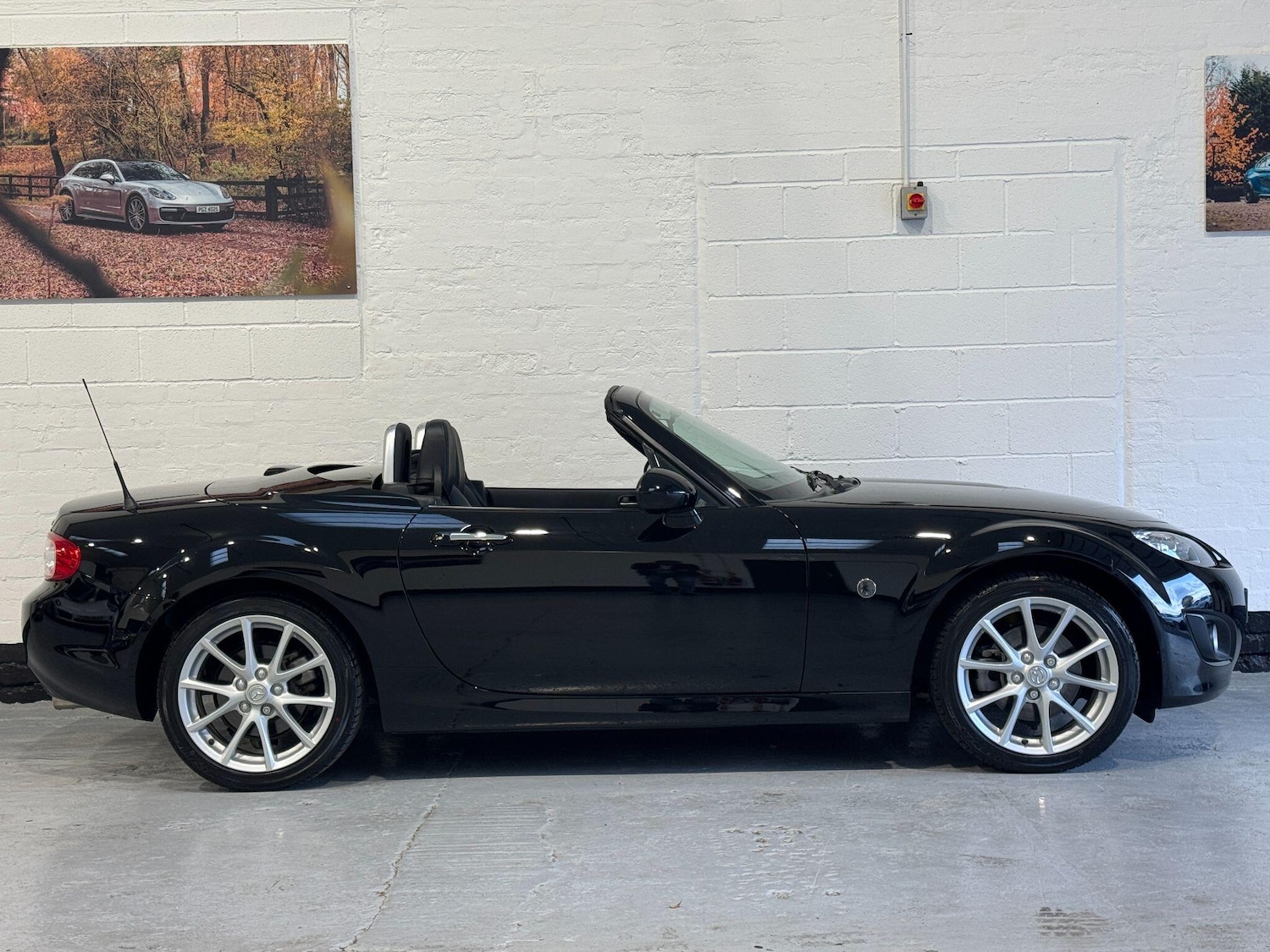 Used Mazda MX-5 2010 for sale - 76326133: Photo 8