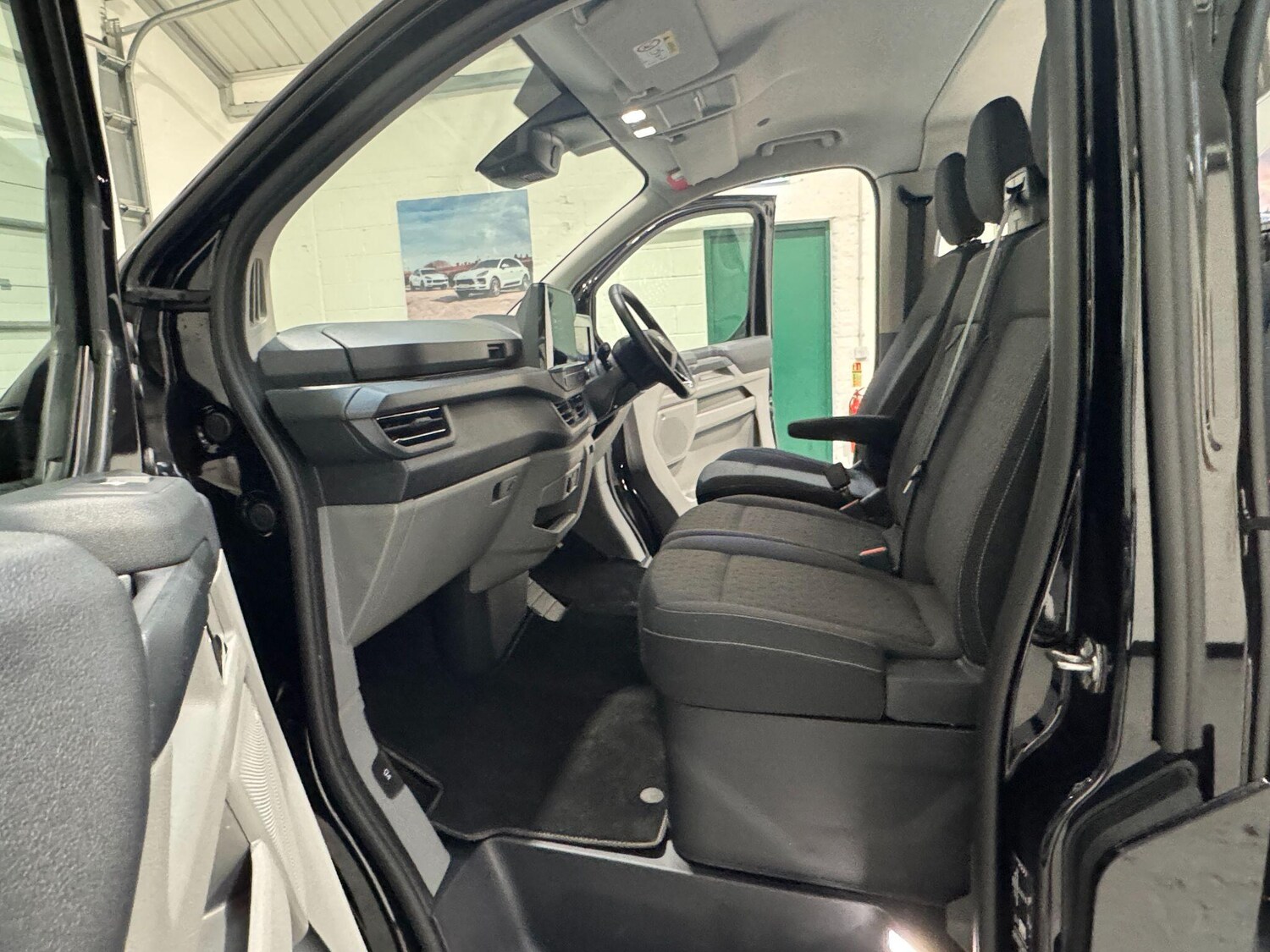 Used Ford Transit Custom 2025 for sale - 77376117: Photo 65