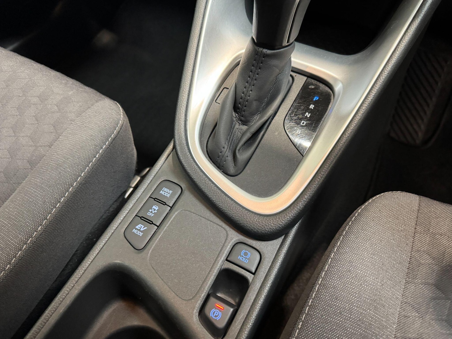 Used Toyota Yaris for sale - 78116139: Photo 37