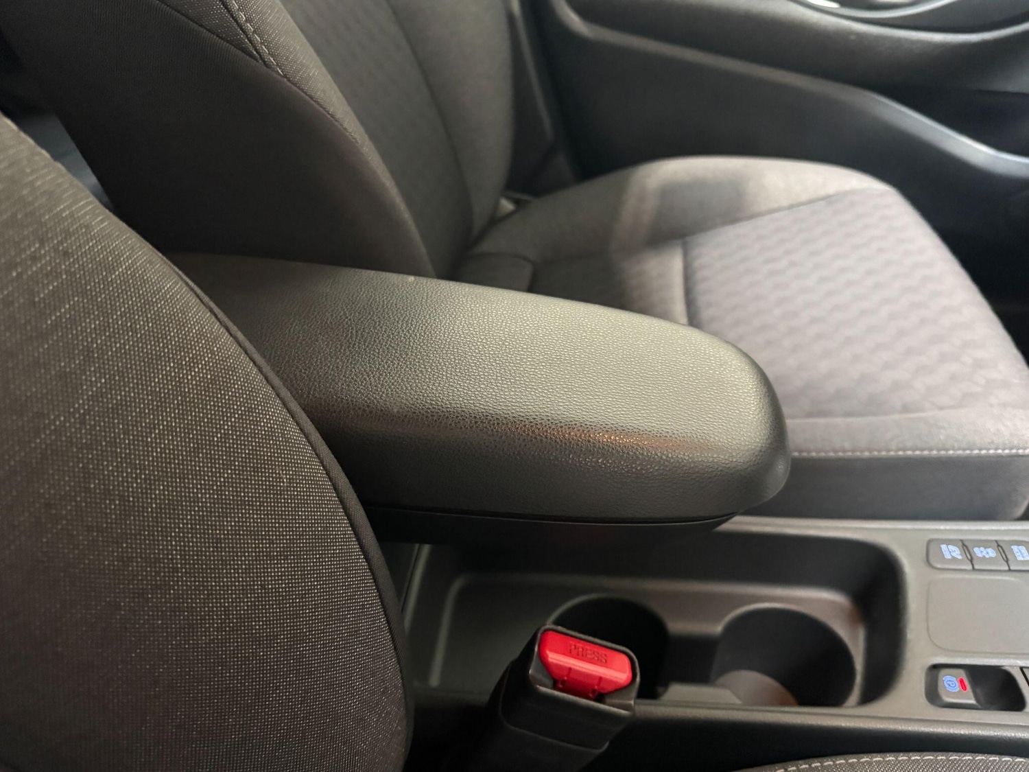 Used Toyota Yaris for sale - 78116139: Photo 38