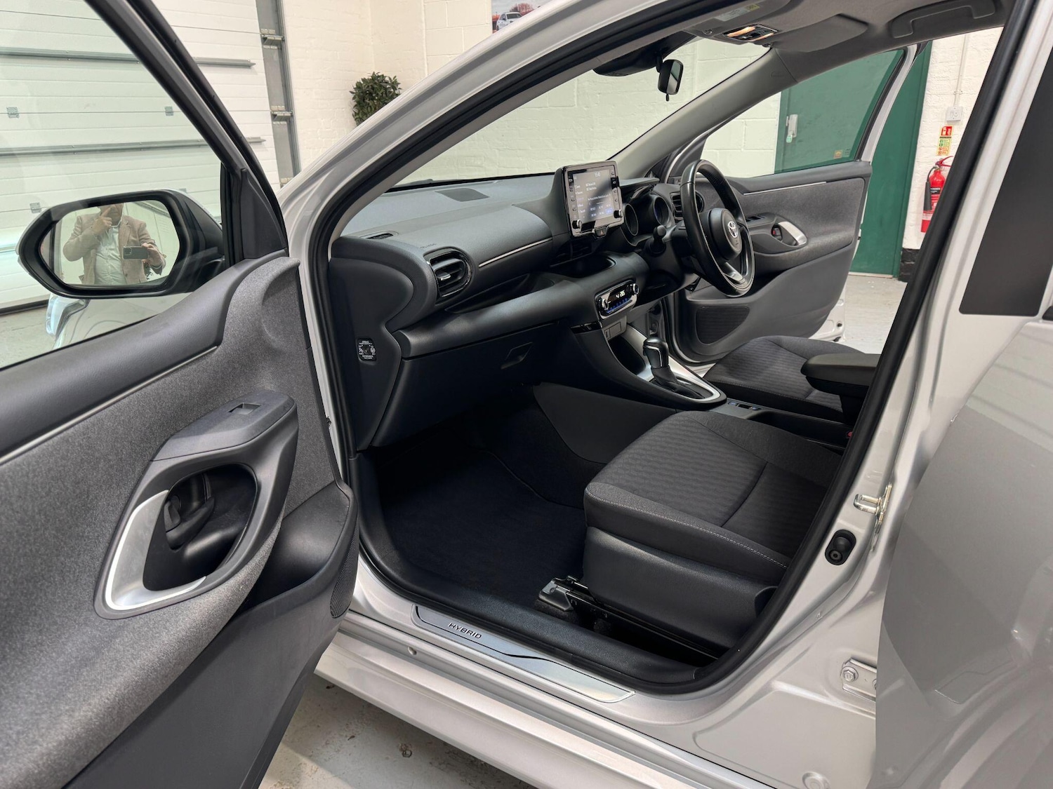 Used Toyota Yaris for sale - 78116139: Photo 50