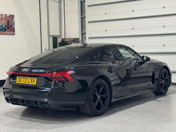 Used Audi e-tron GT 2023 for sale - 76284328: Photo 11