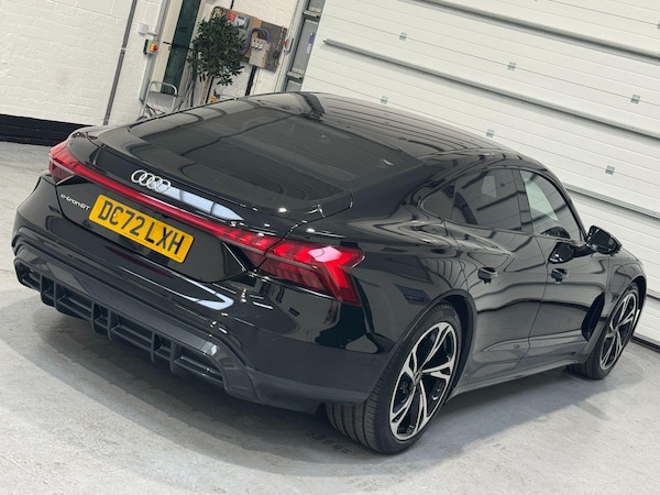 Used Audi e-tron GT 2023 for sale - 76284328: Photo 30