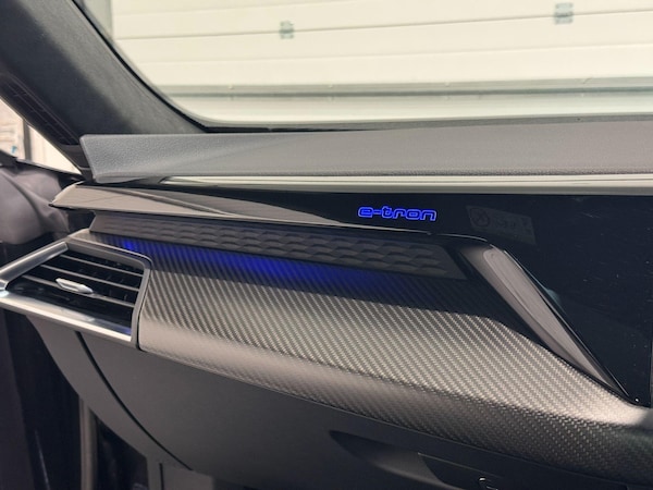 Used Audi e-tron GT 2023 for sale - 76284328: Photo 33
