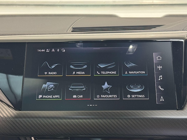 Used Audi e-tron GT 2023 for sale - 76284328: Photo 34