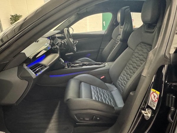 Used Audi e-tron GT 2023 for sale - 76284328: Photo 54