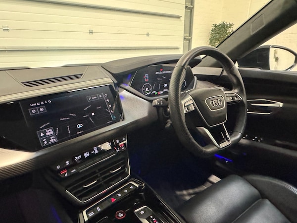 Used Audi e-tron GT 2023 for sale - 76284328: Photo 56