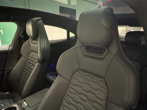 Used Audi e-tron GT 2023 for sale - 76284328: Photo 57