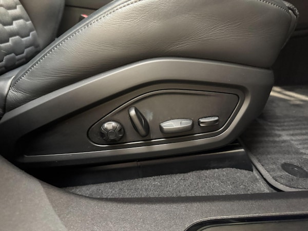 Used Audi e-tron GT 2023 for sale - 76284328: Photo 62