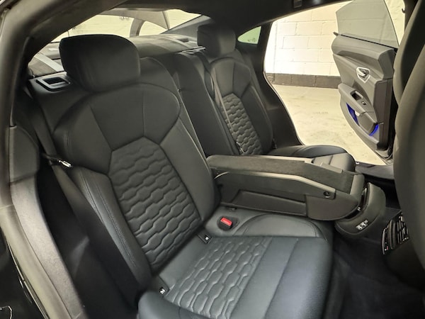 Used Audi e-tron GT 2023 for sale - 76284328: Photo 74