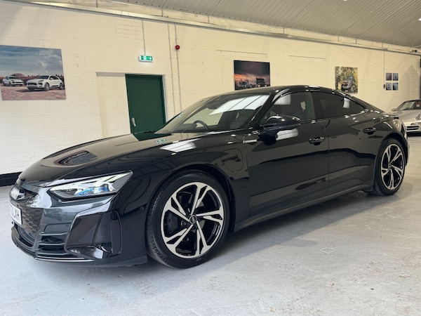 Used Audi e-tron GT 2023 for sale - 76284328: Photo 75