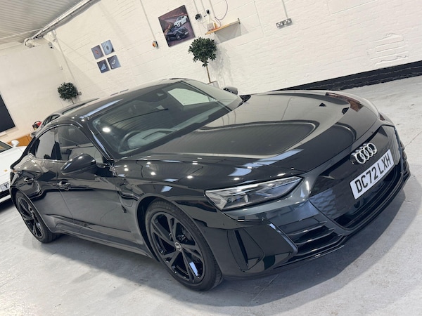 Used Audi e-tron GT 2023 for sale - 76284328: Photo 86