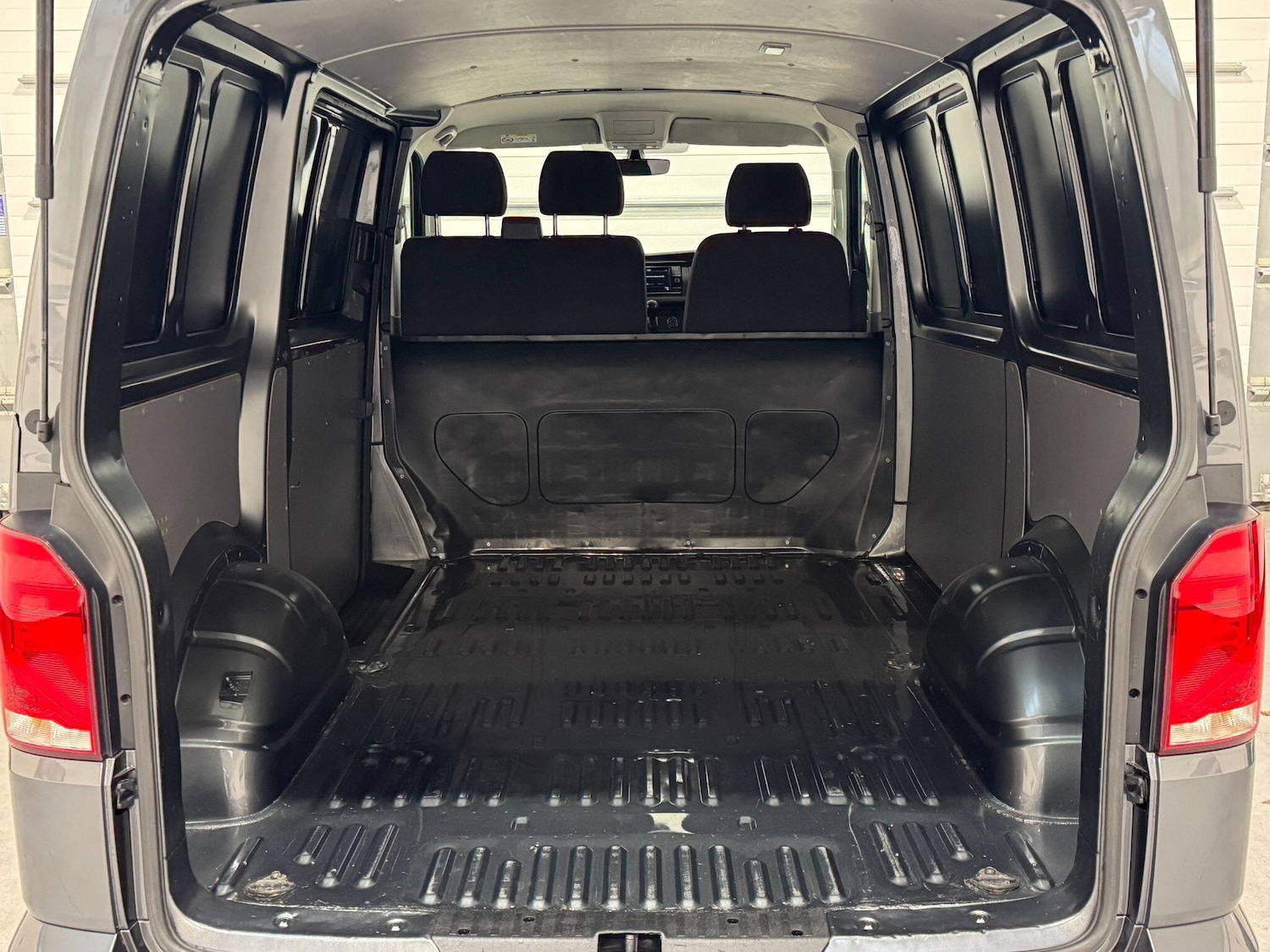 Used Volkswagen Transporter 2020 for sale - 76513073: Photo 20