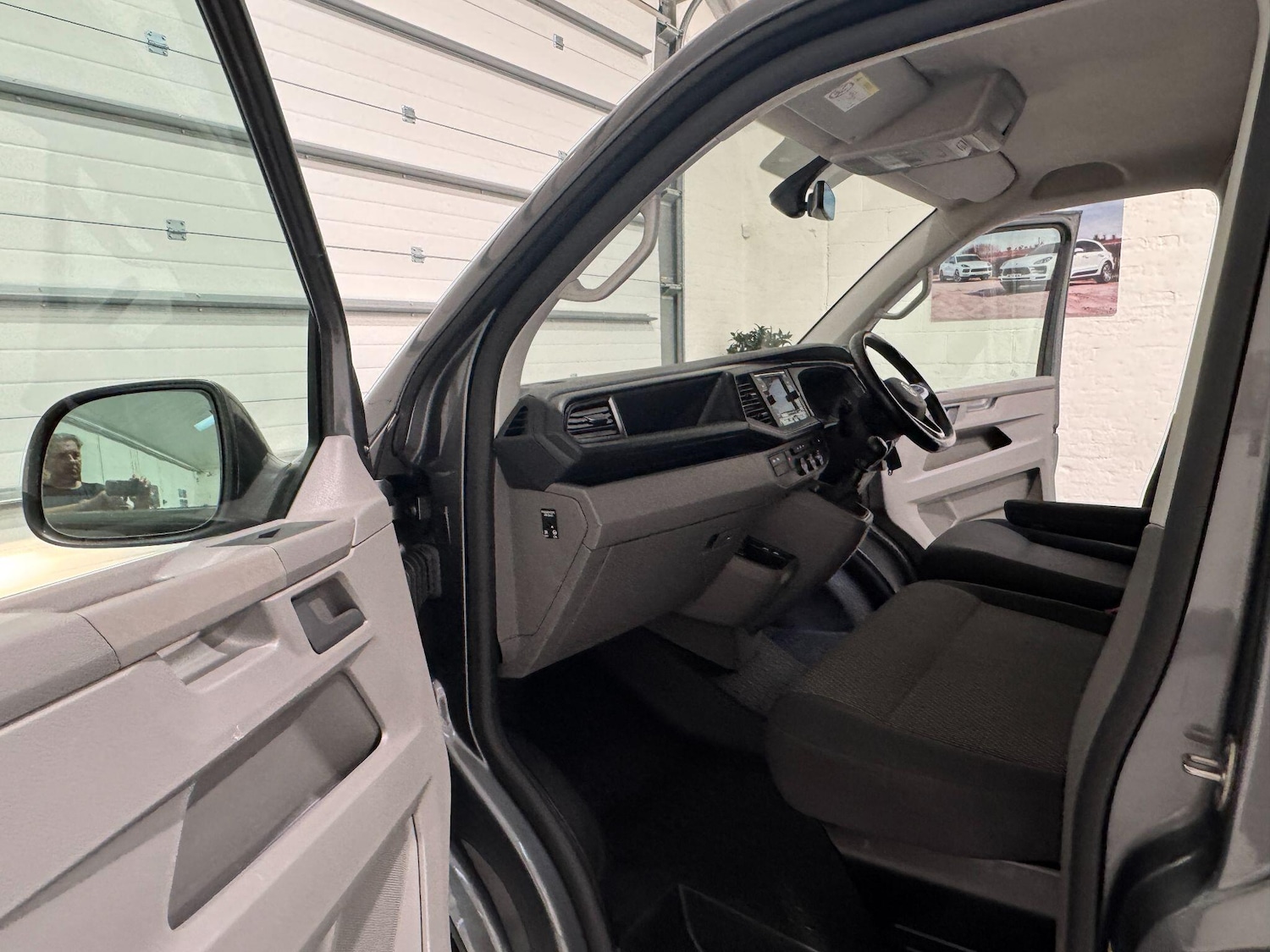 Used Volkswagen Transporter 2020 for sale - 76513073: Photo 55