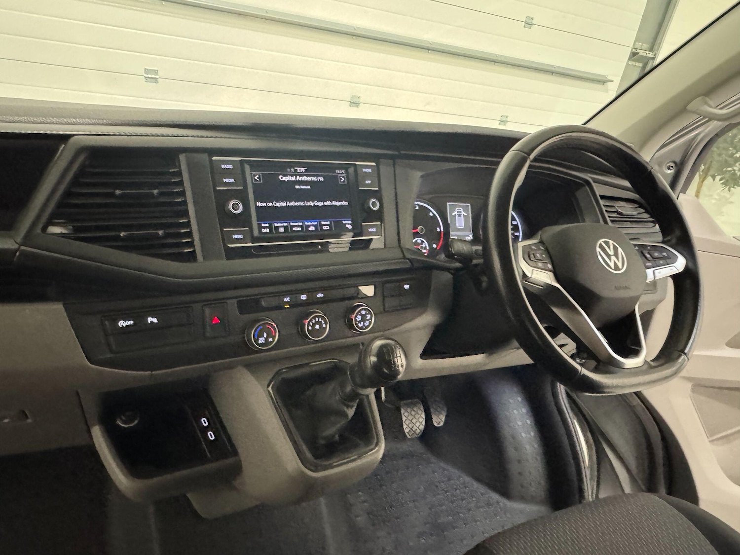 Used Volkswagen Transporter 2020 for sale - 76513073: Photo 57