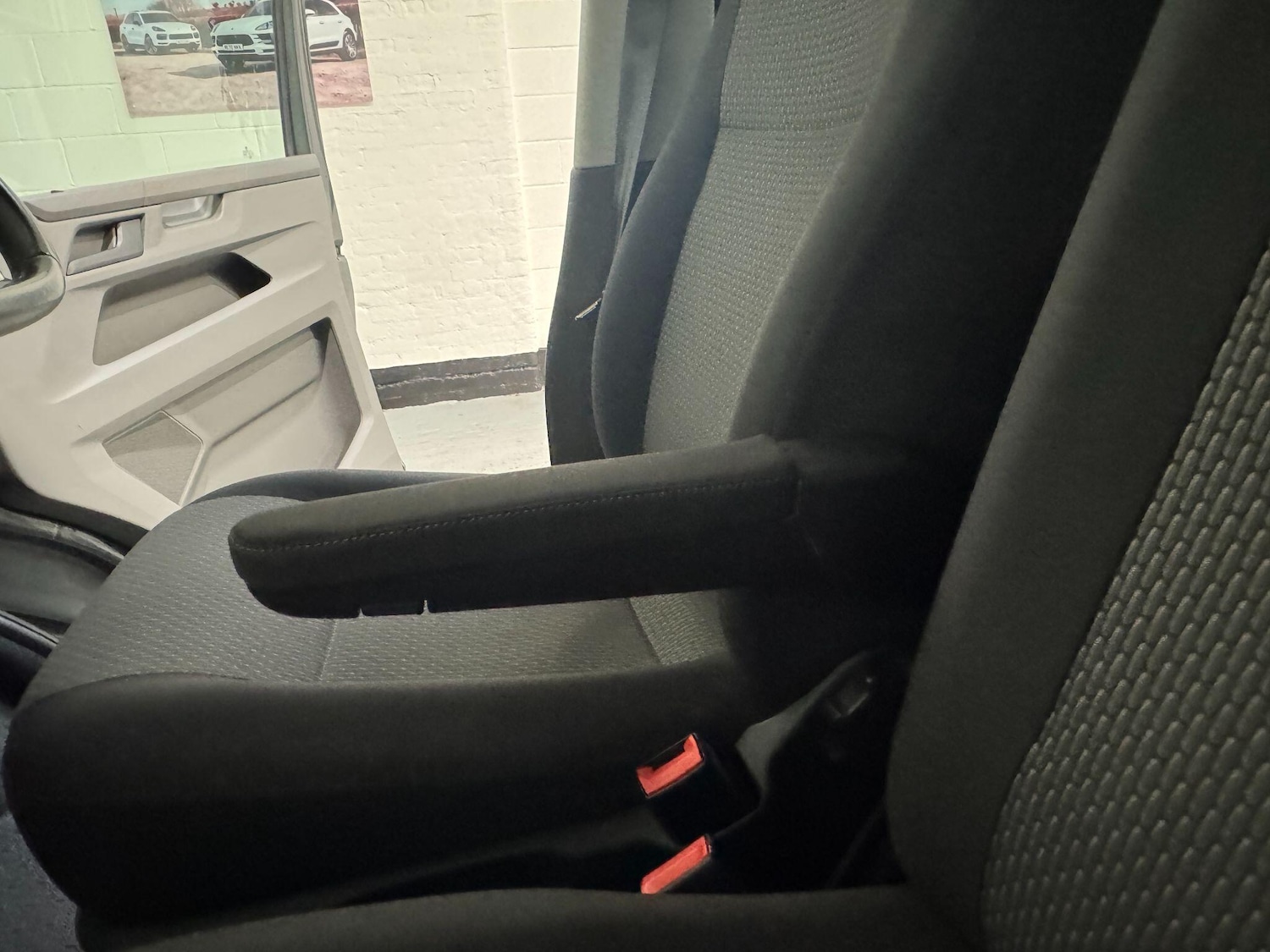 Used Volkswagen Transporter 2020 for sale - 76513073: Photo 58