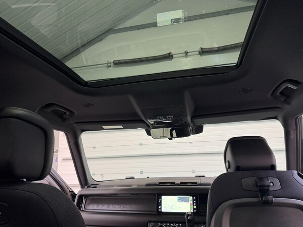 Used Land Rover Defender 2021 for sale - 76239551: Photo 28