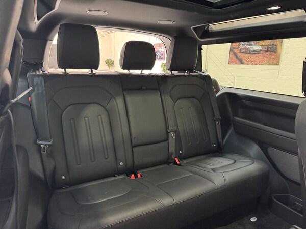 Used Land Rover Defender 2021 for sale - 76239551: Photo 32
