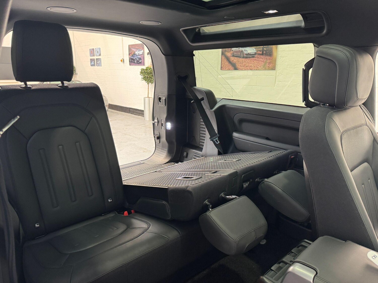 Used Land Rover Defender 90 2021 for sale - 76239551: Photo 39