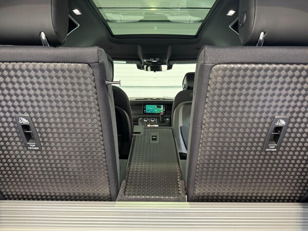 Used Land Rover Defender 2021 for sale - 76239551: Photo 42