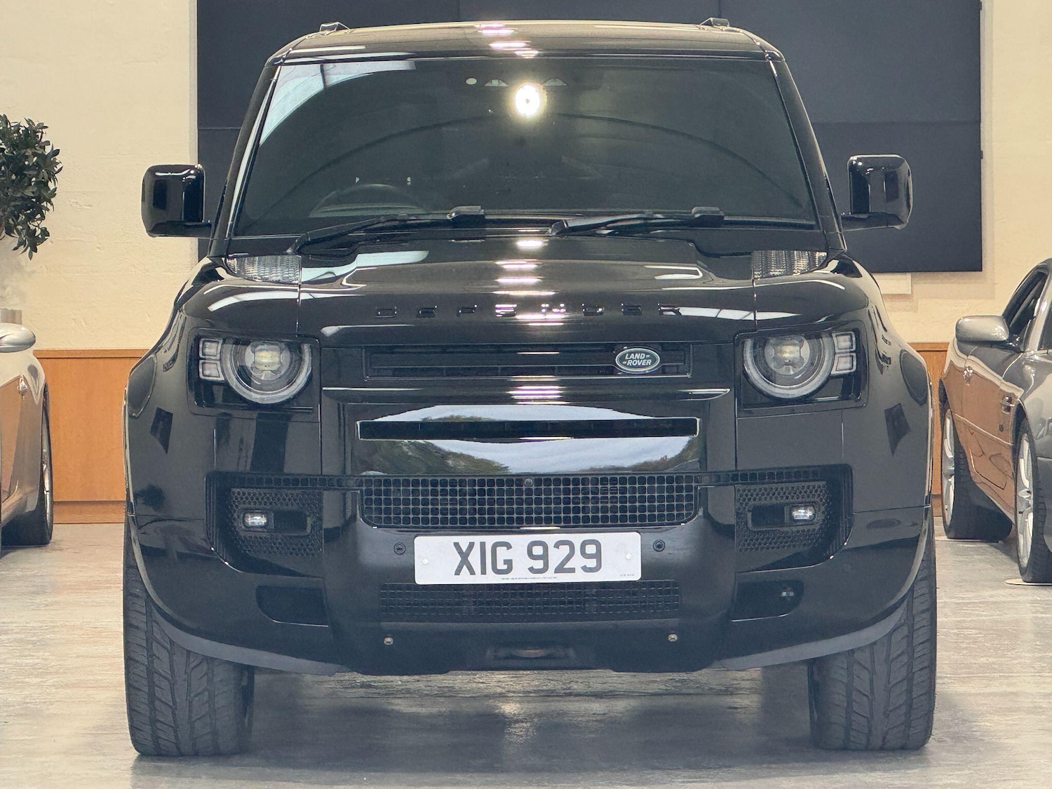 Used Land Rover Defender 90 2021 for sale - 76239551: Photo 5