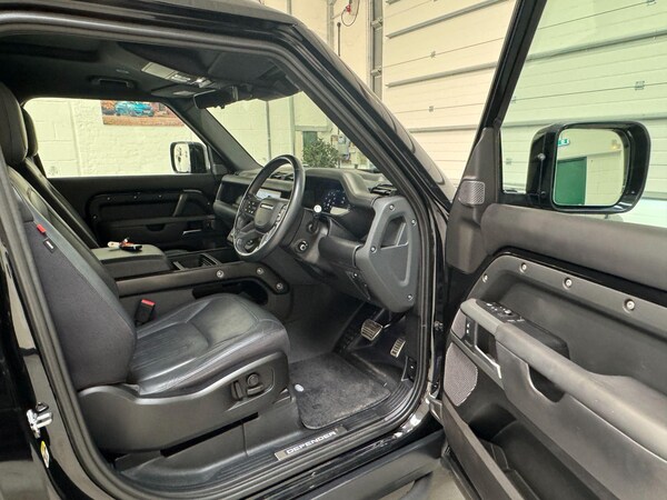 Used Land Rover Defender 2021 for sale - 76239551: Photo 60
