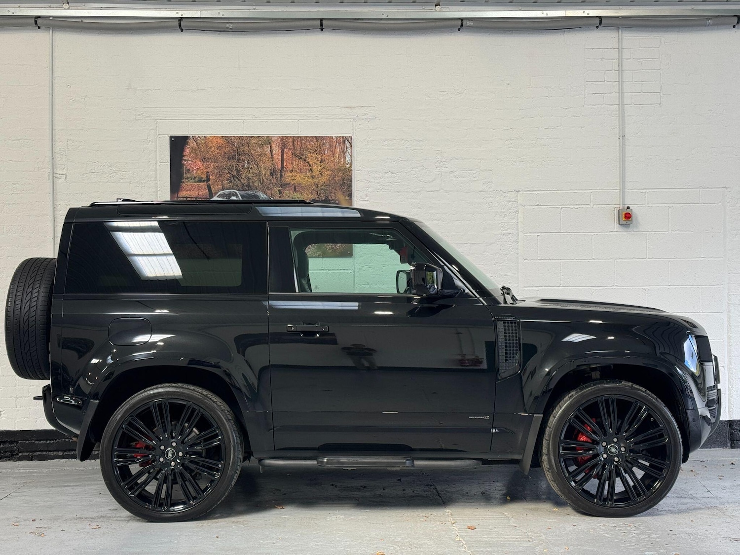 Used Land Rover Defender 90 2021 for sale - 76239551: Photo 8